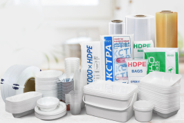 Ассортимент оптов-розничной компании «ПрофУпаковка»: фасовочные пакеты, пищевые ведра, стрейч-пленка